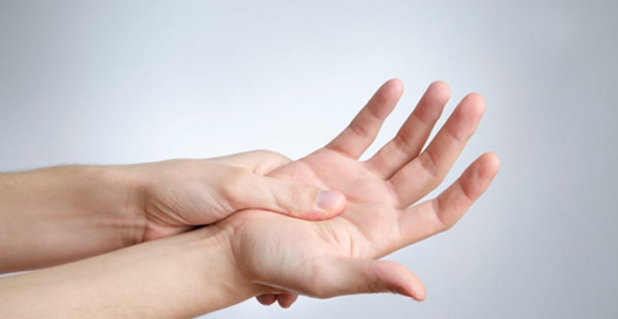 Do I Have Thumb Arthritis? 3 Stages of Thumb Arthritis- Oh My Arthritis